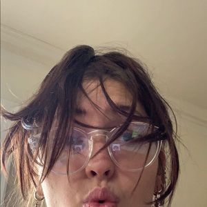 Meet your Posher, Gabrielle